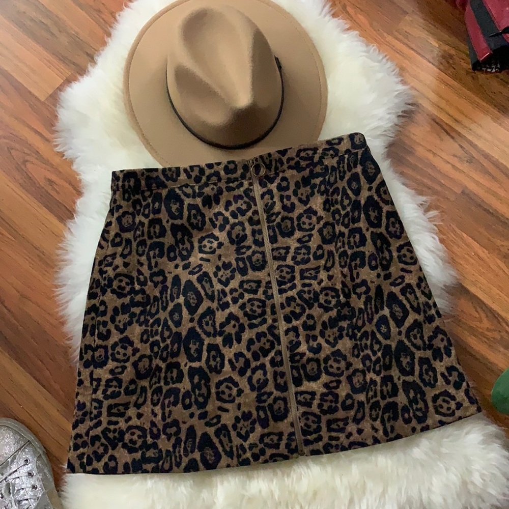 Animal print mini skirt